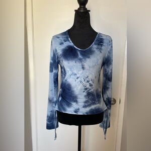 Forever 21 Blue Tye Dye long sleeve blouse Size M